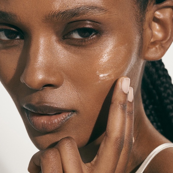 $12❤️‍🔥 La Mer The Hydrating Infused Emulsion Moisturizer 🪞 NEW - Picture 3 of 6